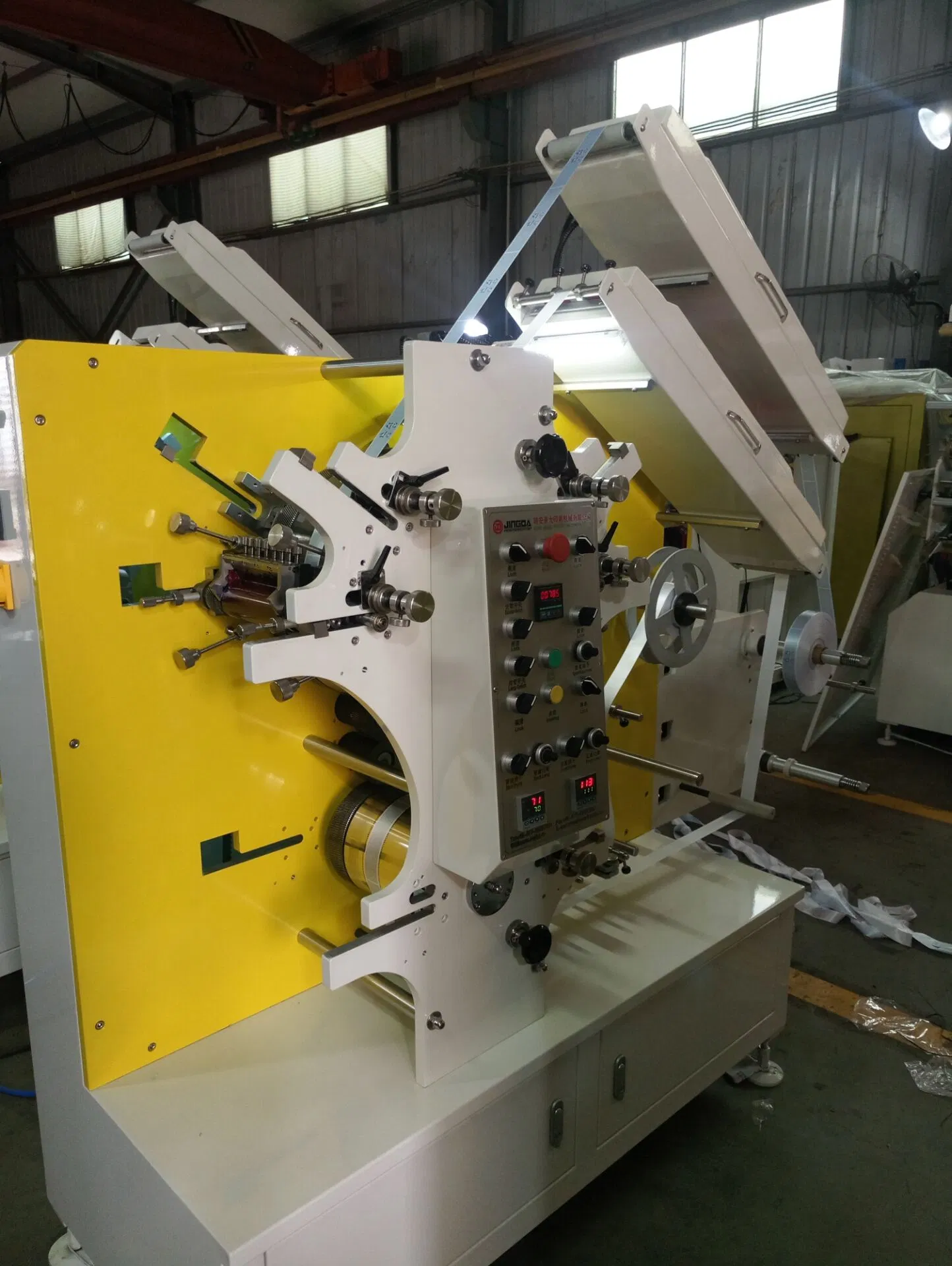 (JR- 1221 ) 1 Year Warranty 3 Colors Automatic Cloth Trademark Printer Wash Care Polyester Satin Flexo Label Printing Machine