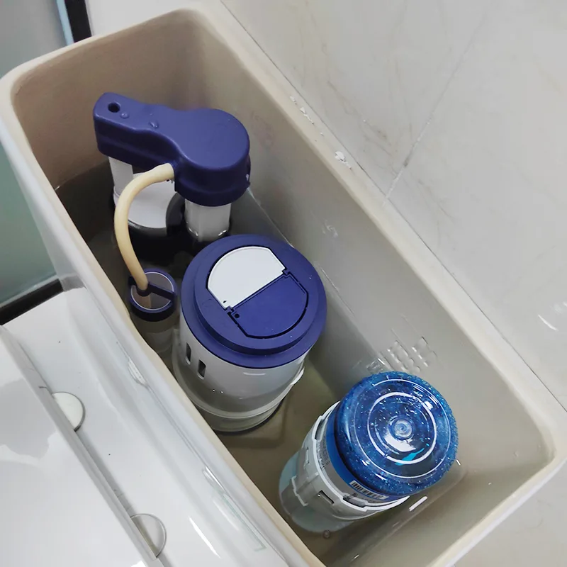 What Makes a Toilet Detergent Actually Work When Your Bathroom Is Under Pressure?