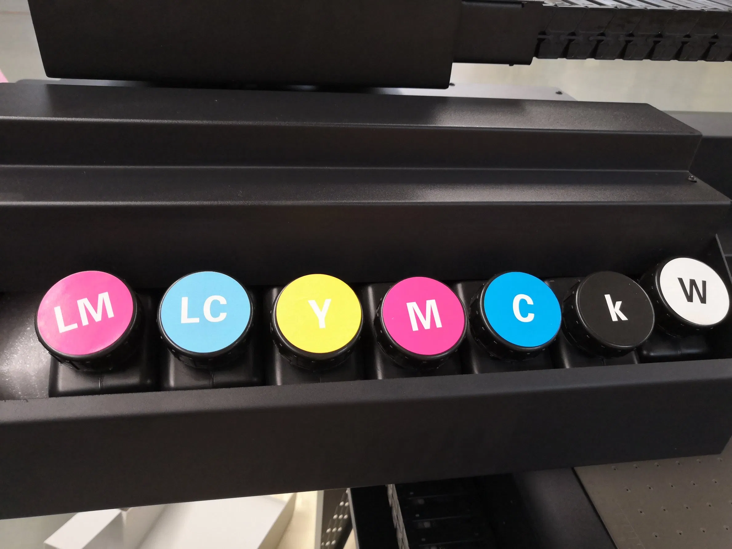 Digital LED Flatbed UV Printer UV Printing Machine with Varnish Printer Wer-Et6090UV