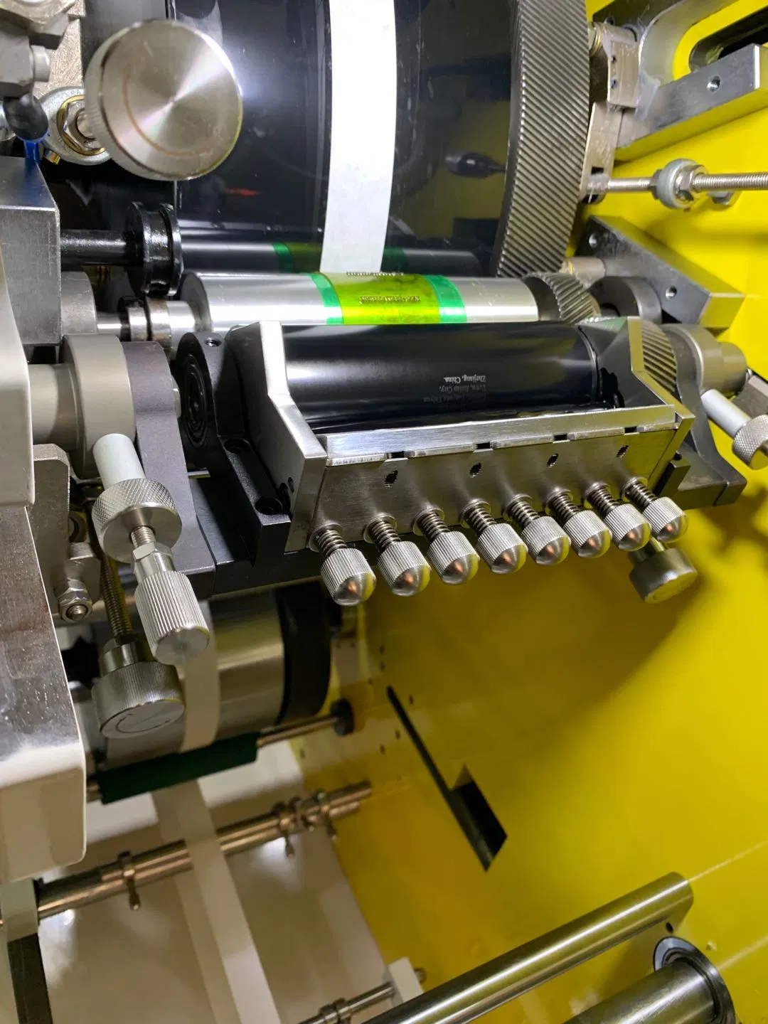 Jingda 2+1 Colors Automatic Polyester Taffeta Ribbon Satin Label Flex Printing Machine for Garment Care Label Jr- 1221 Flexographic Label Printing Machine